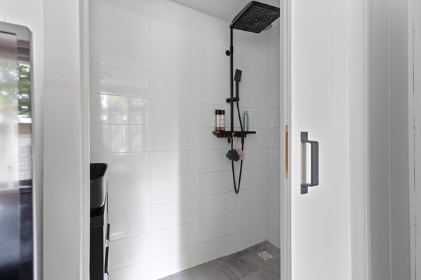 Medium property photo - W.H. Vliegenstraat 93, 3317 GS Dordrecht